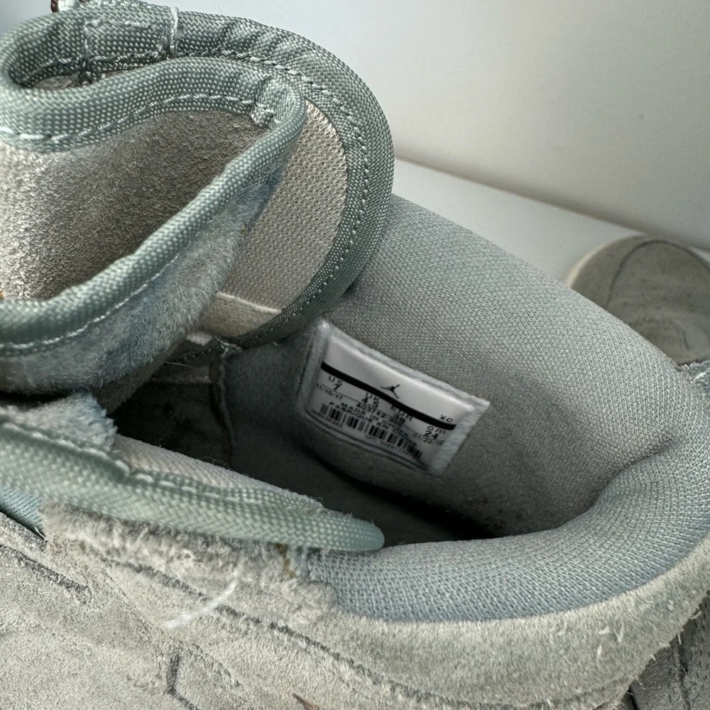 NIKE AIR JORDAN 1 HIGH Women’s Sneakers